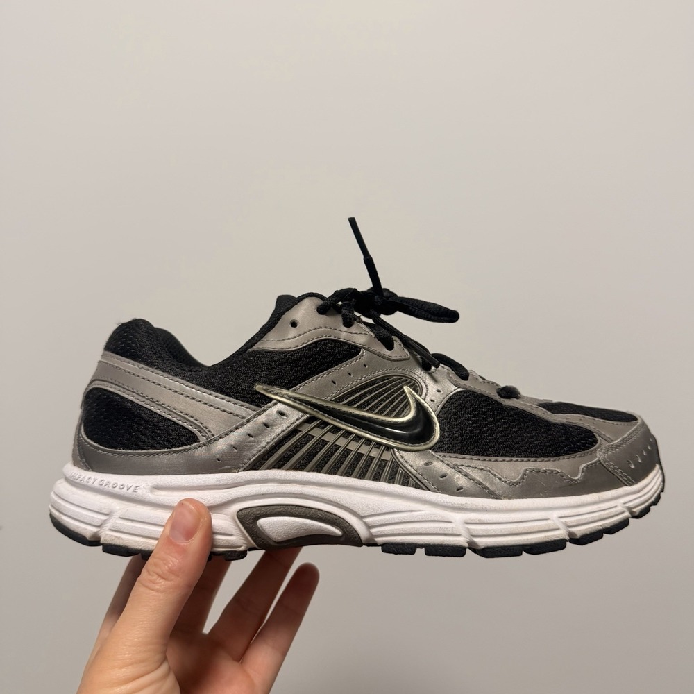 Women's Nike Dart 7 2009 Vintage‎ Rare Running Sneakers Black/Metallic Size 9.5